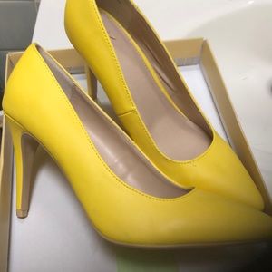 Six inch yellow shoes